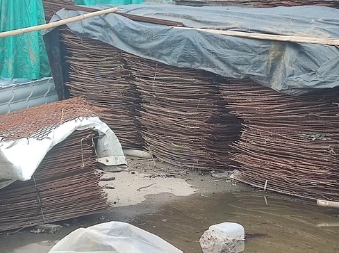 上海地区搬迁处理1批脚手架、钢管、钢片、钢巴、钢管等施工材料