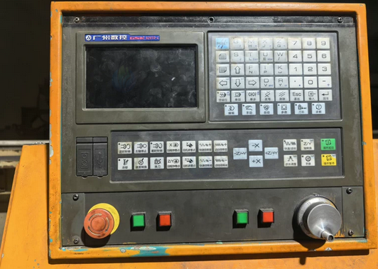 金华地区工厂处理2台6135数控车床