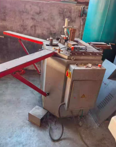 萍乡地区处理平开窗设备四件套