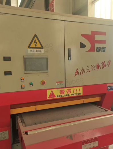 扬州地区工厂处理630车床1台、80辊子整平机1台、毛刺机1台