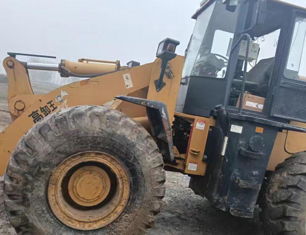 开封地区处理山工铲车