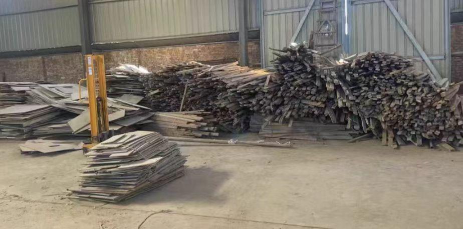 郑州地区工地处理脚手架钢管、扣件、工字钢、槽钢、镀锌管、角铁等