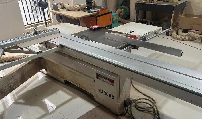 重庆地区处理木工推台锯、精密无尘锯