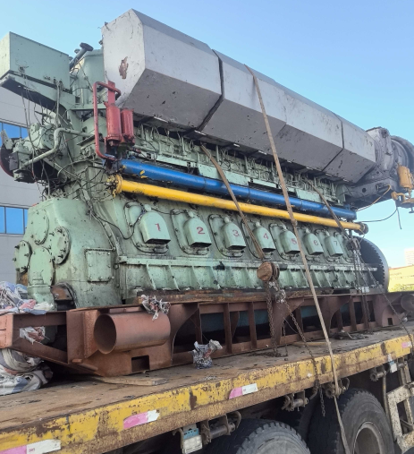 供应：2台柴油机