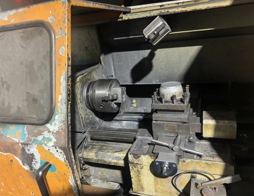 金华地区工厂处理2台6135数控车床