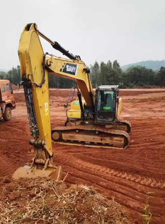 郴州地区处理19年的三一205纯土方机