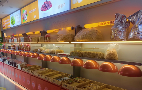 襄阳地区店铺处理商品展示柜、2台炒货机、风冷机等