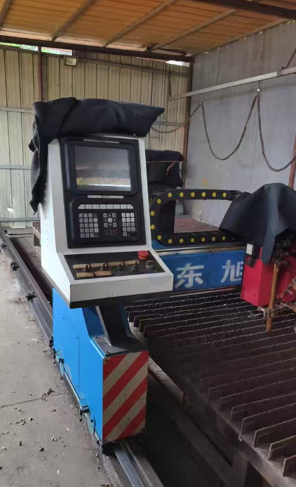 吉林地区工厂处理二保焊机、等离子切割机一套等机器设备