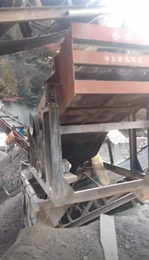 宜昌地区处理350千瓦发电机、立轴破碎机、电机、软启动柜、电缆线等