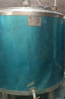 宿州地区工厂处理冷热缸带搅拌机、瞬时灭菌机、化糖锅、蒸汽发生器、RO膜机组等饮料厂子设备