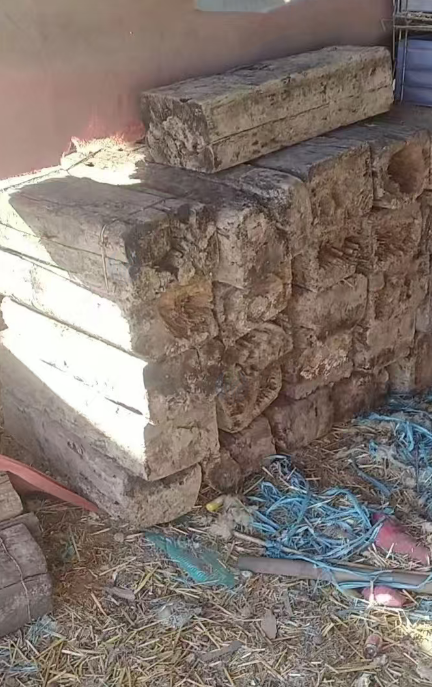 临汾地区处理园林绿化剩余枕木32根