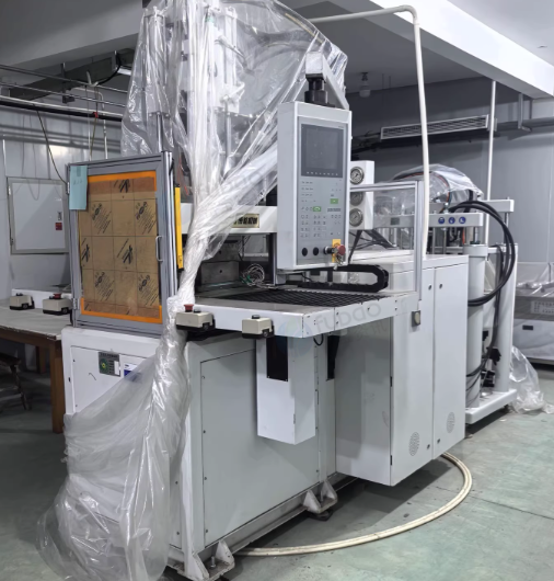 常州地区工厂处理硅胶立式注塑机