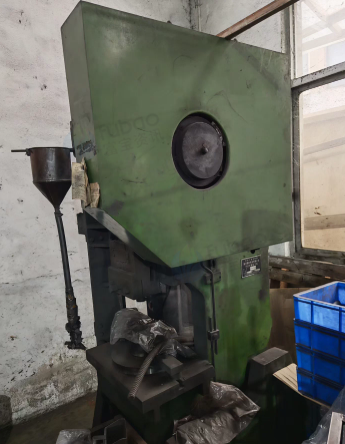 常州地区工厂处理25吨冲床