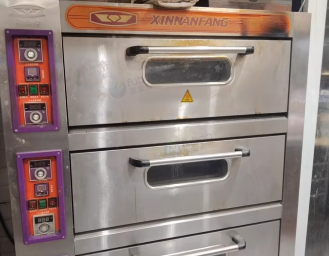 成都地区个人处理烘焙店设备、烤箱（平炉、风炉）、烤盘架等