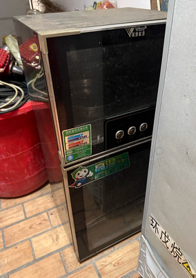 柳州地区处理1批汽油发电机、打药机、脚手架、洗衣机等