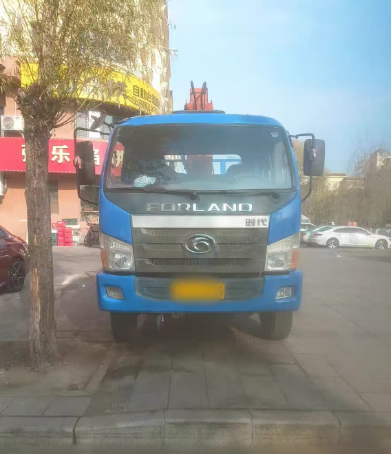 延边地区处理中驰D6柴油版国4随车吊