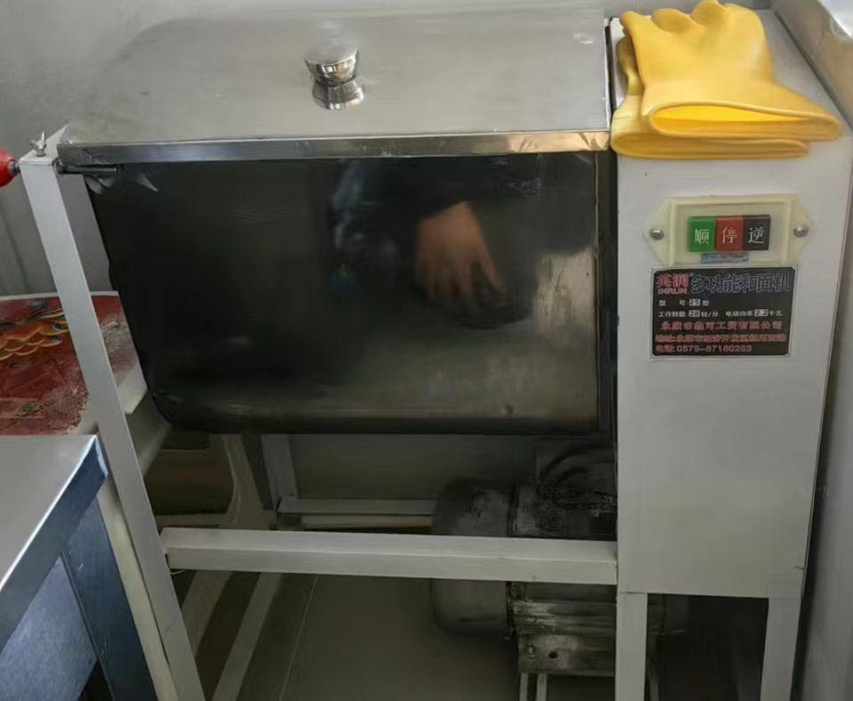 乌海地区处理蒸包炉、和面机、压面机、冰柜、封口机、消毒柜等包子设备
