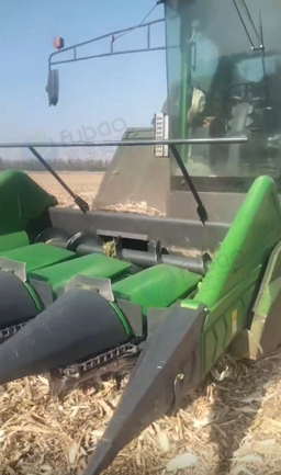 济宁地区处理25年辽拓大益履带式玉米收割机