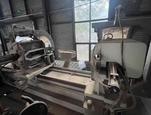 成都地区处理断桥铝门窗双头锯500型号