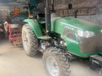 滨州地区处理常发704拖拉机带播种机