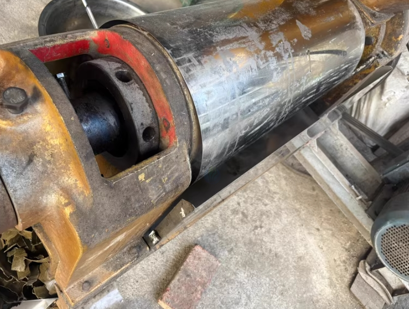 黔南地区处理榨油机设备、榨油机、破碎锤、搅拌机等