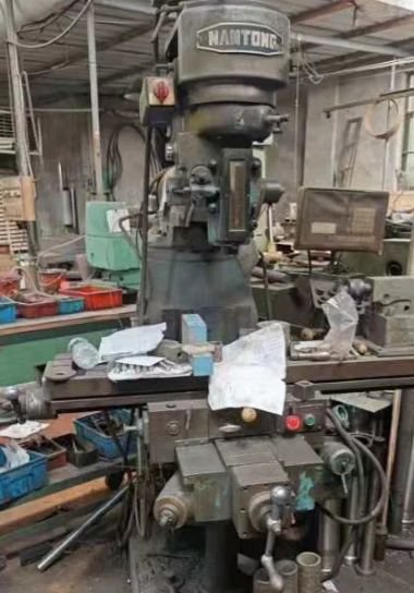 南通地区工厂处理数控车床4台、铣床1台