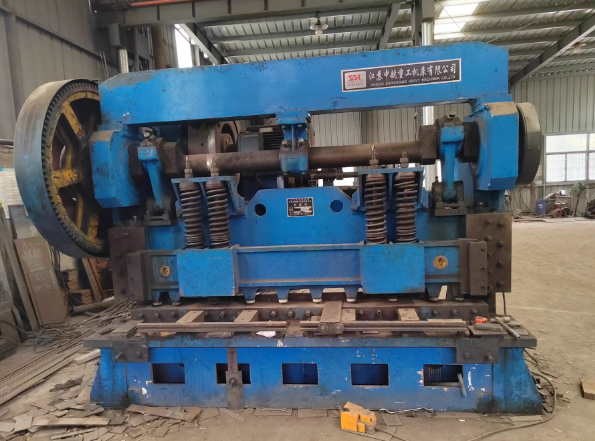 常州地区工厂处理剪板机2台、冲床、电焊机等设备