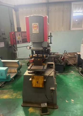 廊坊地区处理中意Q35Y-20多功能液压联合冲剪机