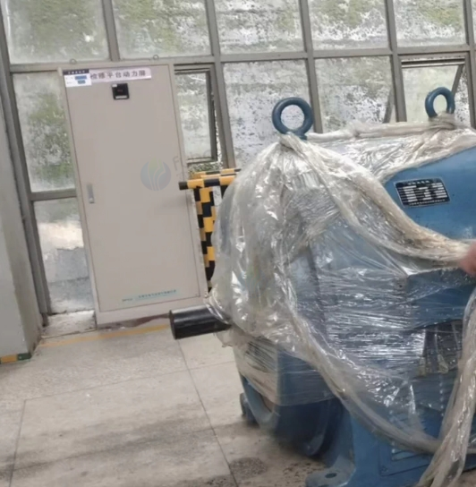 贵阳地区处理320KW8级发电机一台、630KW8级发电机两台、冲击80水机两套630KW变压器两台