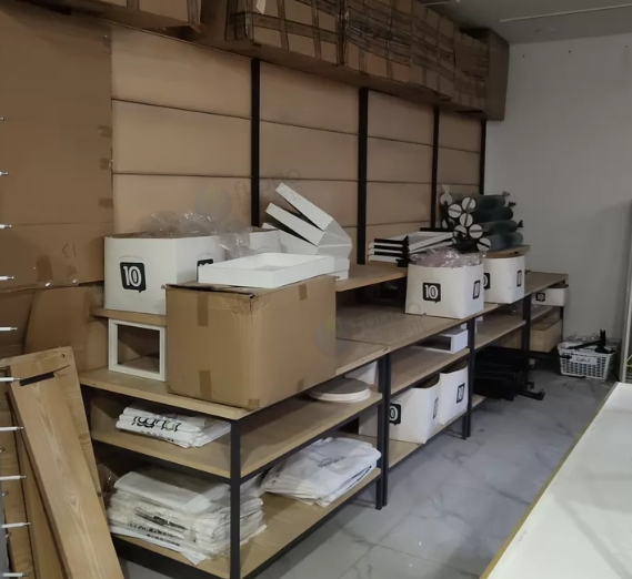 资阳地区处理饰品店边柜、体验柜、展台