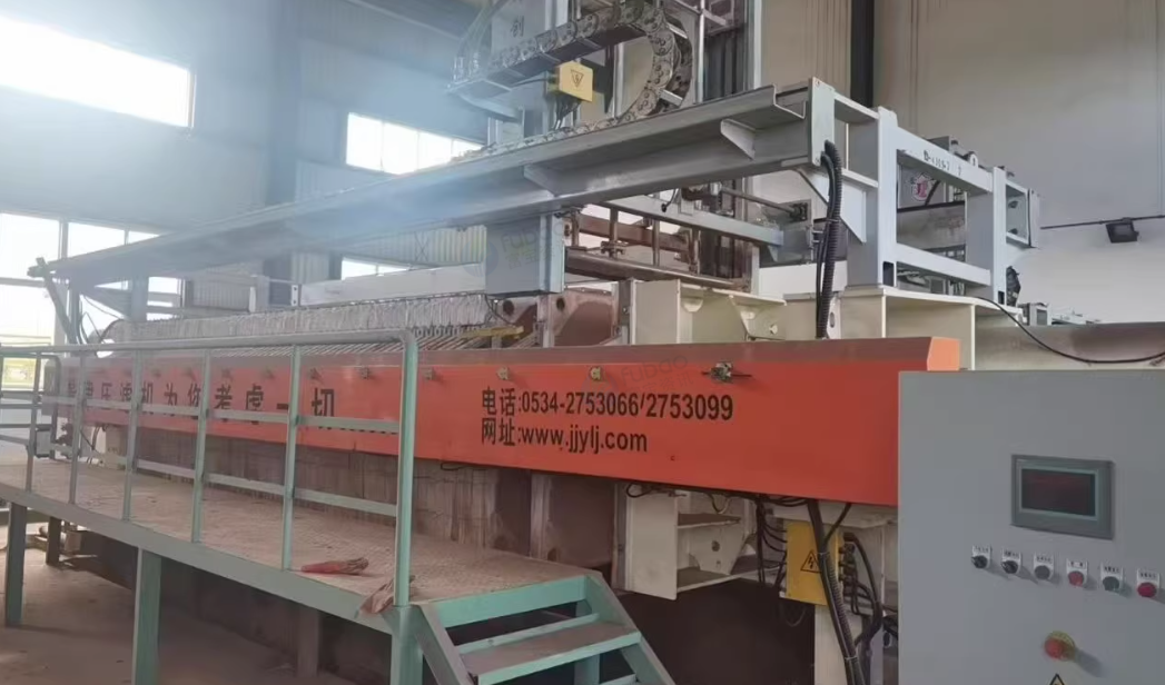 邢台地区回收公司处理京津隔膜压滤机3台