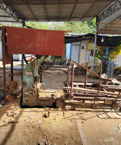 百色地区工厂处理2台带锯