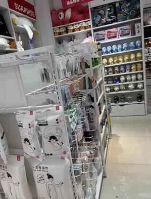 太原地区处理边柜、彩妆台、展台等