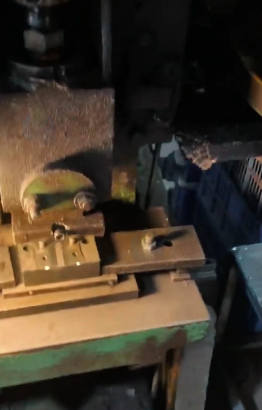 珠海地区闲置处理16吨冲床