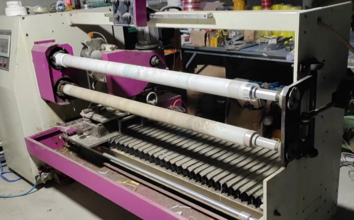 四平地区处理胶带复卷机、切台