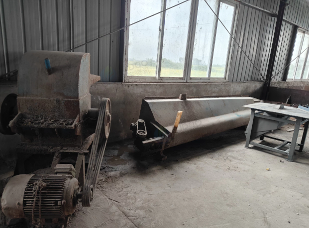 徐州地区工厂处理塑料破碎机加清洗水池、1000型塑料破碎机