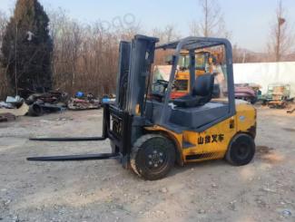 青岛地区处理3吨山推叉车