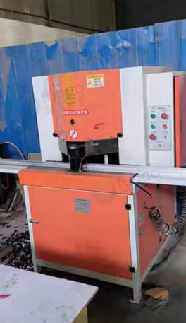 上饶地区工厂处理玻璃直边机、倒圆角机、玻璃清洗机、朾标机、空压机、木工冲板机