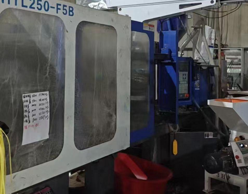 许昌地区工厂处理140/168/200/240/250/268/280/300吨注塑机