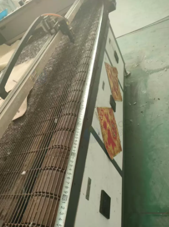 聊城地区个人处理精密四柱平面裁断机 创能激光切割机