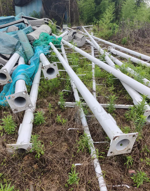 金华地区处理1批路灯杆