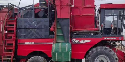 咸阳地区处理牧神3600B辣椒联合收割机