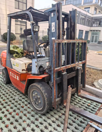 临沂地区处理3.5吨合力叉车