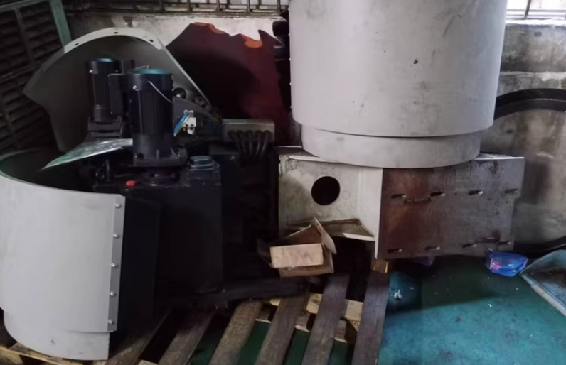 东莞地区处理工厂CNC1060、捷豹空压机一套、大型龙门机CNC刀库