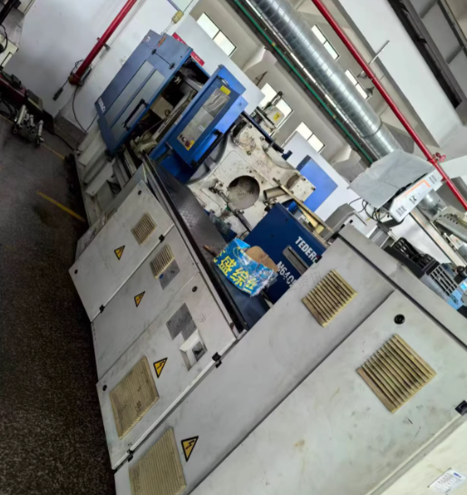 苏州地区工厂处理泰瑞D270注塑机