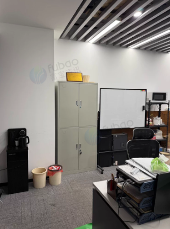 青岛地区公司不干了处理1批显示器 会议桌 凳子 柜子等办公用品