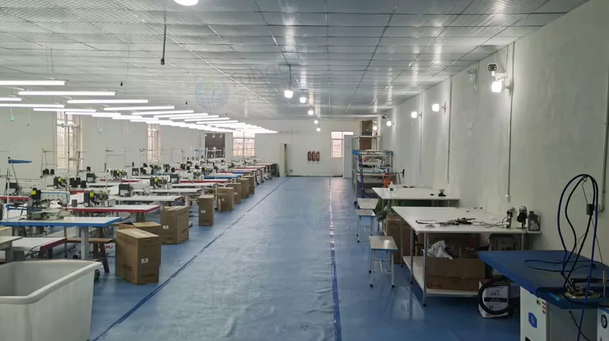 荆州地区服装厂处理1批平车、四线、五线等