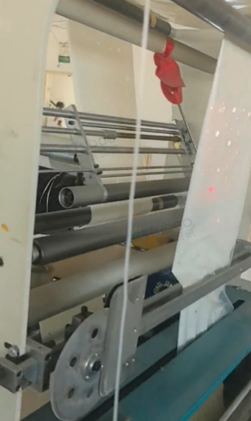 温州地区处理两台制袋机