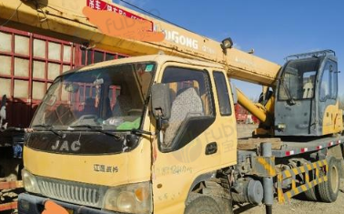 张家口地区处理8吨柳工吊车