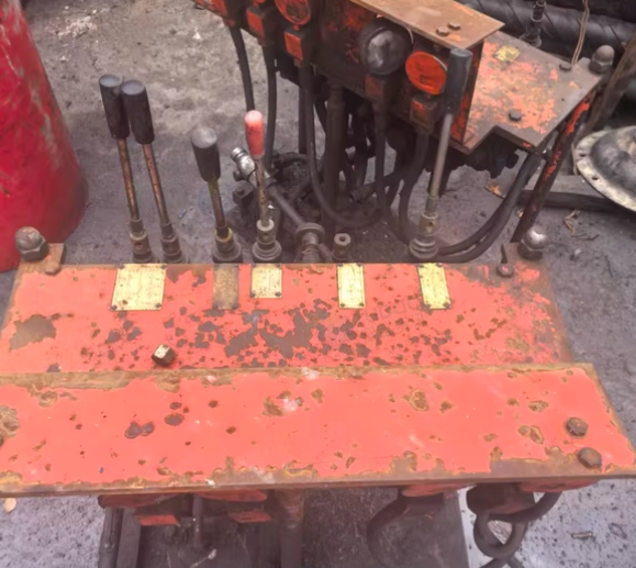 毕节地区处理山东祥德3200分体式钻机3台、1900分体式钻机1台